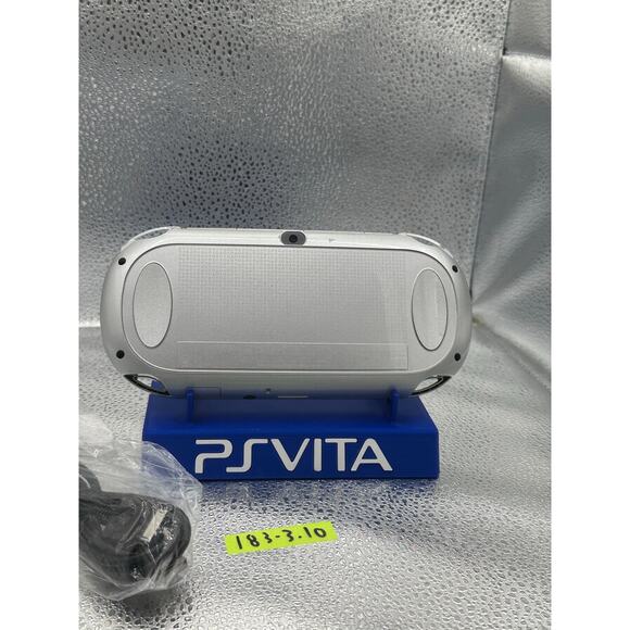 Sliver ps vita 1000 OLED w/charger RARE - Picture 7 of 10